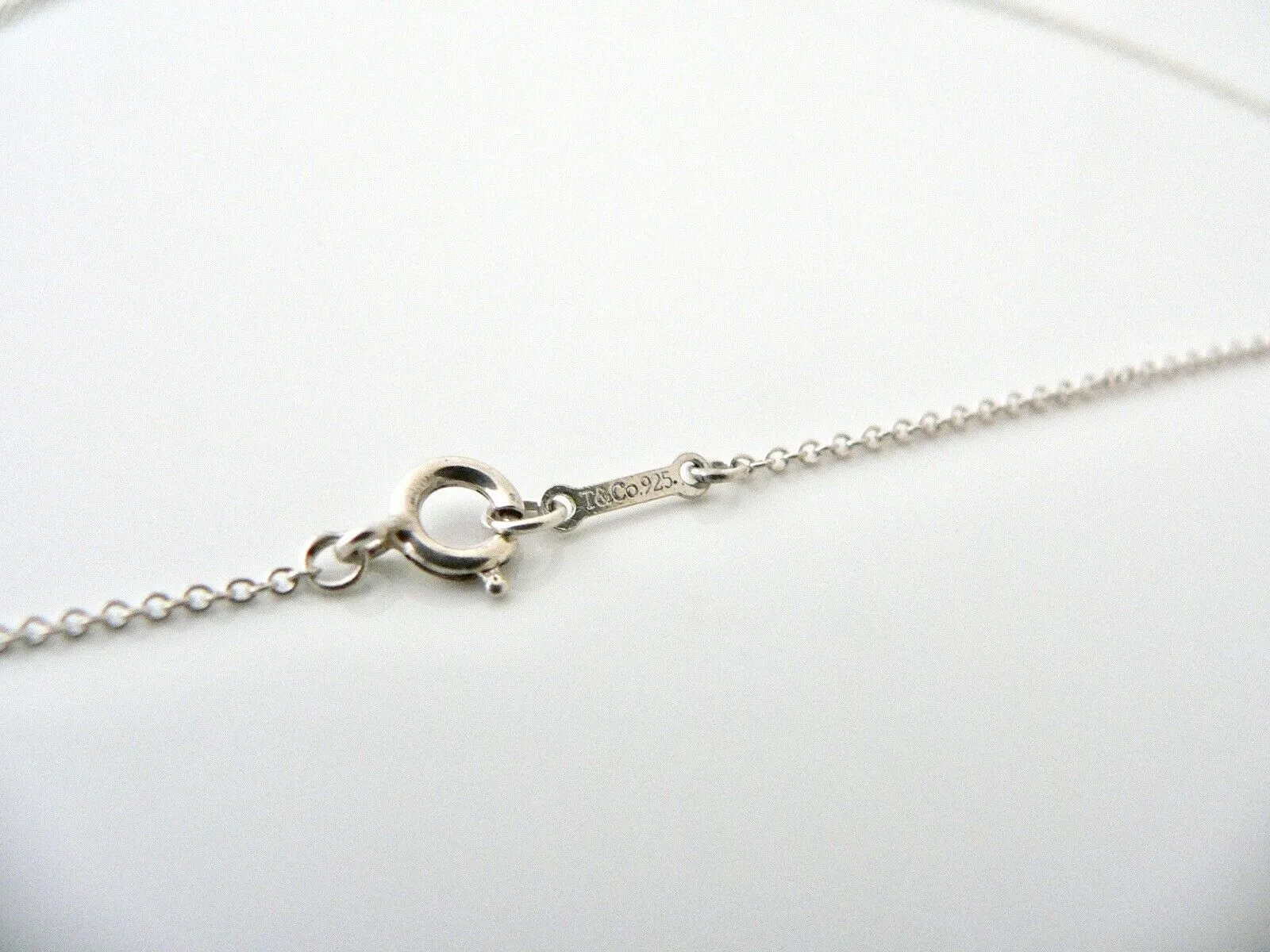 Tiffany & Co Dove Necklace Nature Bird Peace Pendant Charm Silver Love Gift Art