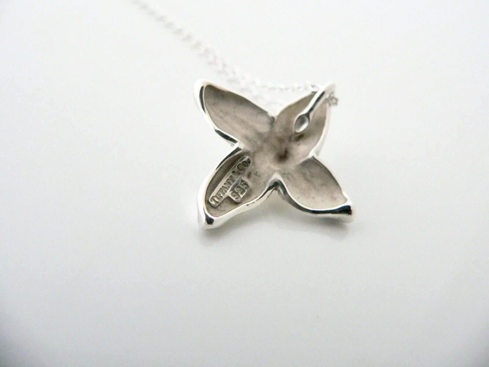 Tiffany & Co Flower Petal Necklace Pendant Charm Gift Love Silver Chain Birthday