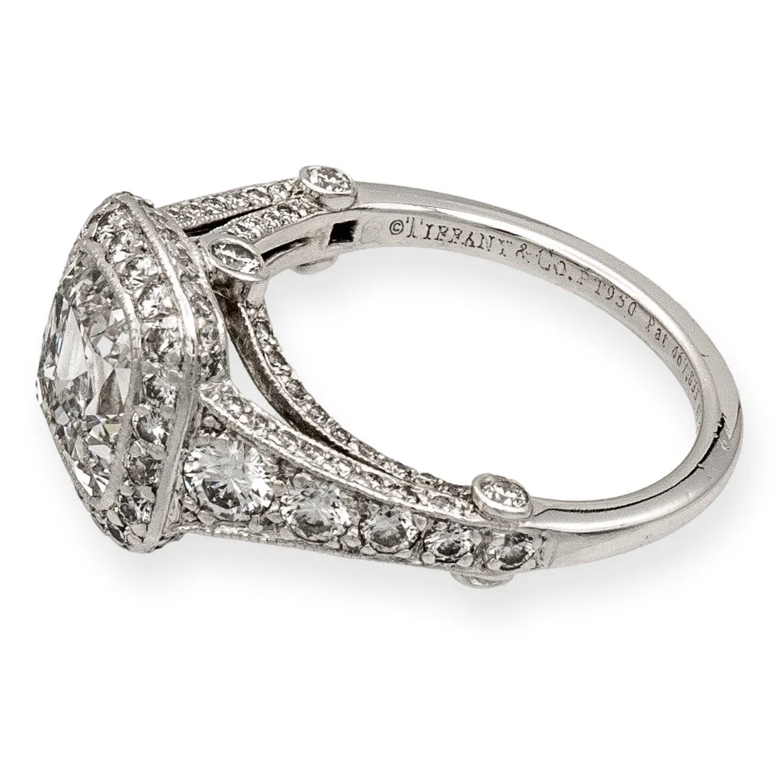 Tiffany & Co. Platinum Legacy Cushion Diamond Engagement Ring 2.70cts. TW GVVS1