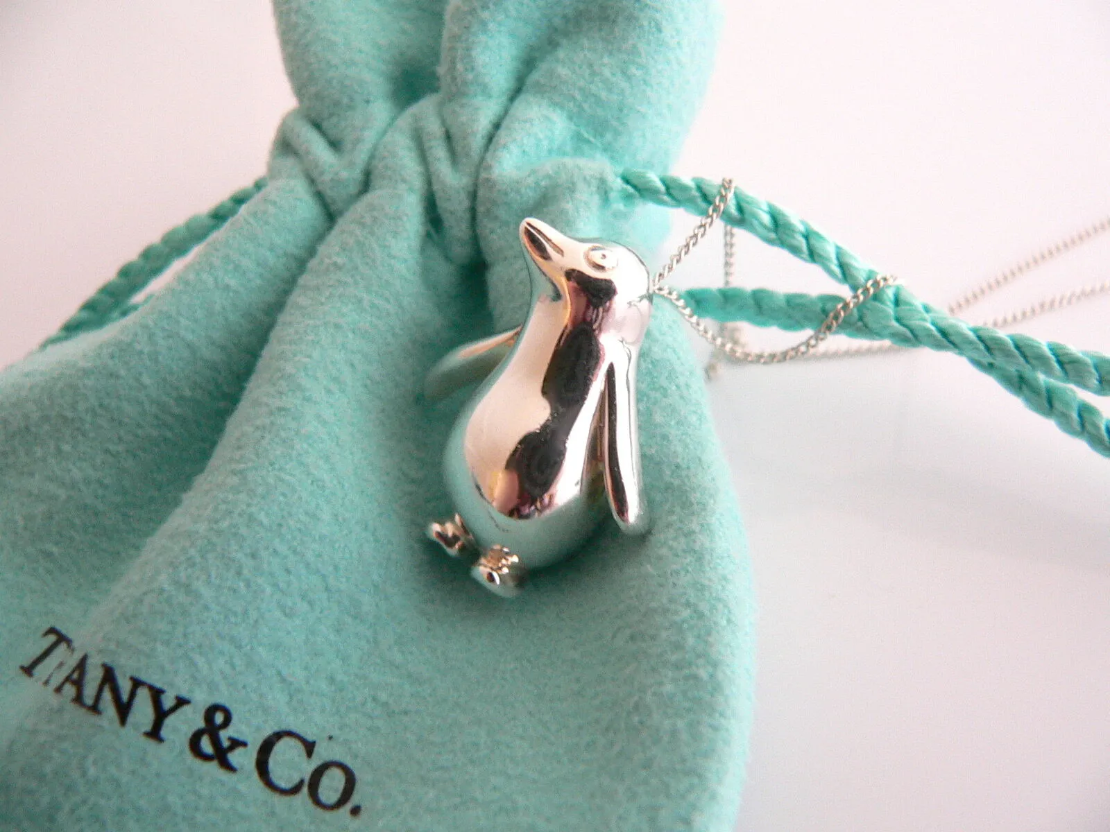 Tiffany & Co Silver Nature Penguin Bird Necklace Pendant Charm 21 In Chain Gift