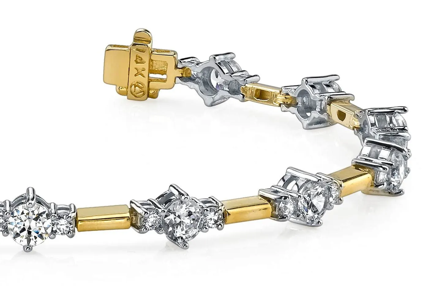Two Tone Triple Diamond Bracelet with 1.93 ct.(finished) 1.8mm, 2.8mm