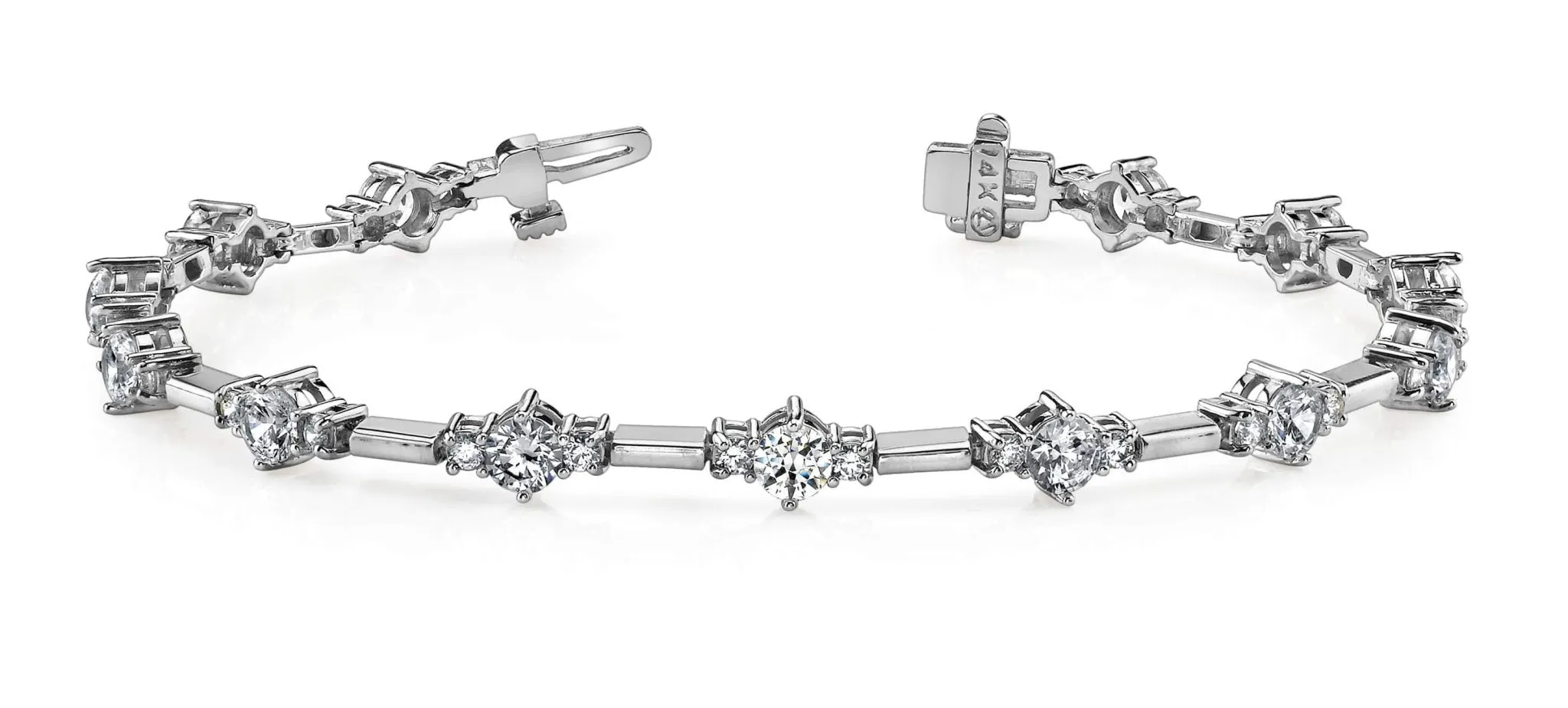 Two Tone Triple Diamond Bracelet with 1.93 ct.(finished) 1.8mm, 2.8mm