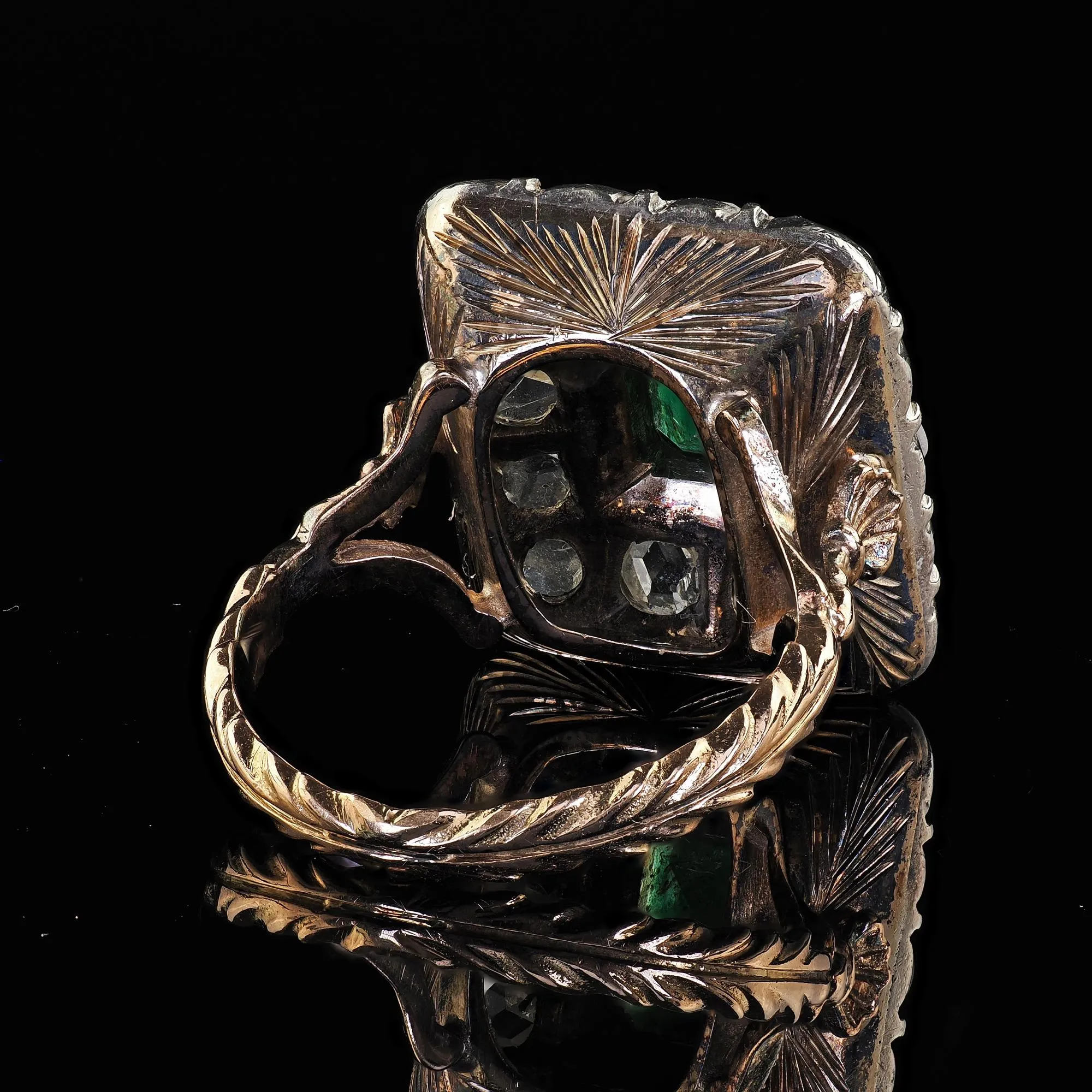 Victorian Style 12K Yellow Gold Rose Cut Diamond and Emerald Cocktail Ring