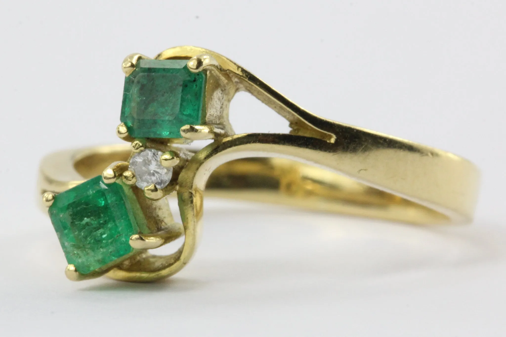Vintage 18K Gold 1/2 Emerald & Diamond Ring
