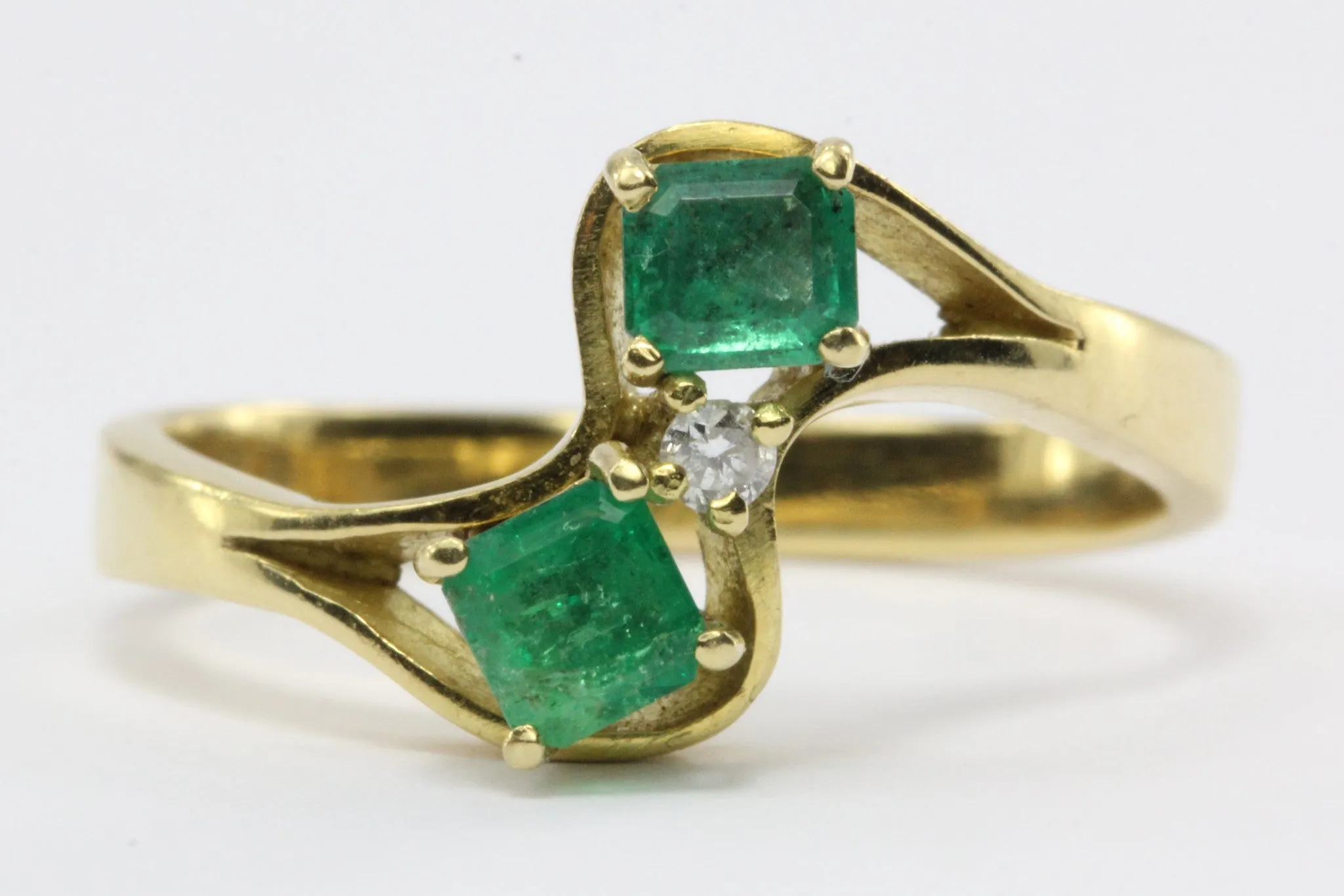 Vintage 18K Gold 1/2 Emerald & Diamond Ring