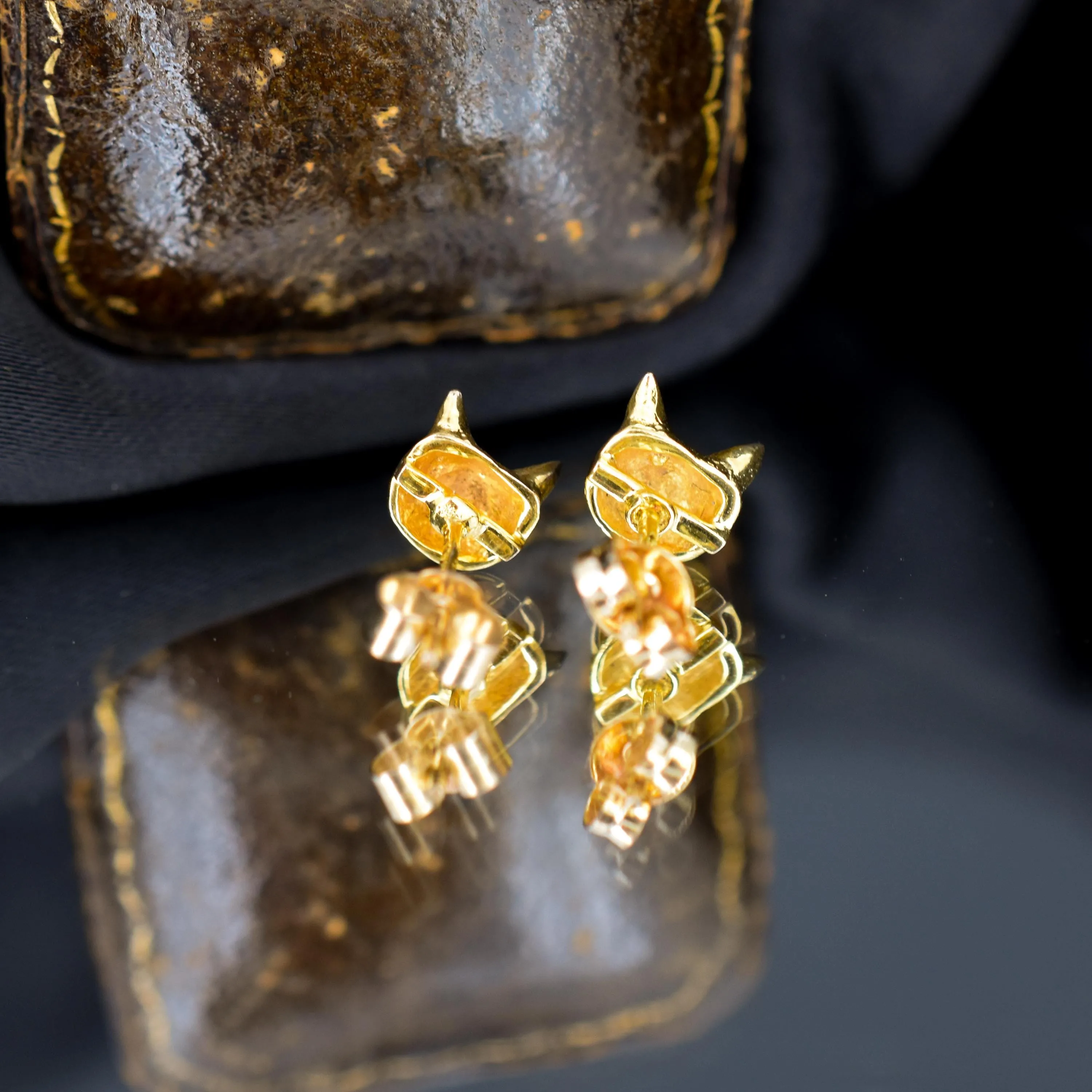 Vintage Fox Head with Ruby Eyes 9ct Gold Stud Earrings